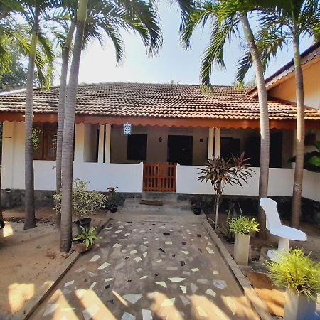 Malabar Home Stay Jaffna Buitenkant foto
